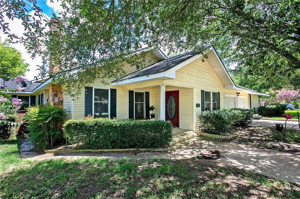 501 W Buffalo ST, Caldwell, TX 77836