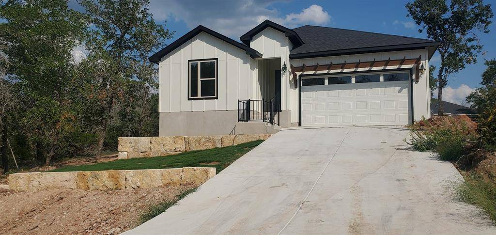 111 Kaimuki CT, Bastrop, TX 78602
