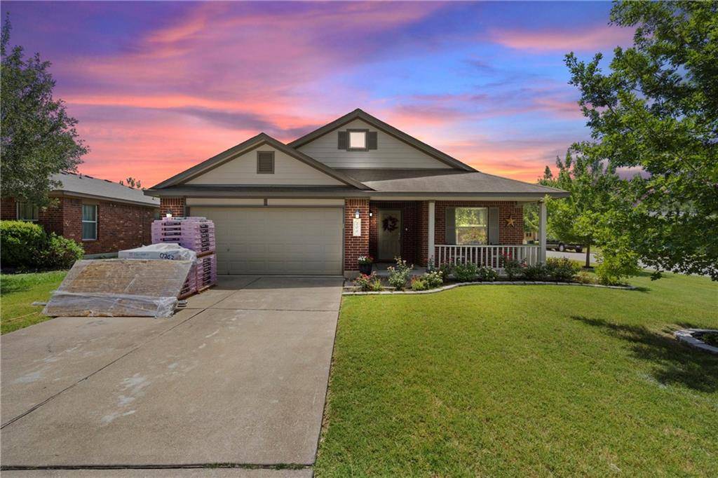 200 Lucky Clover LN, Hutto, TX 78634