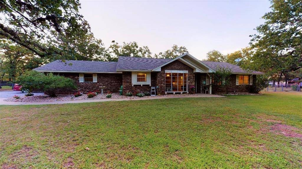1073 County Road 228, Giddings, TX 78942