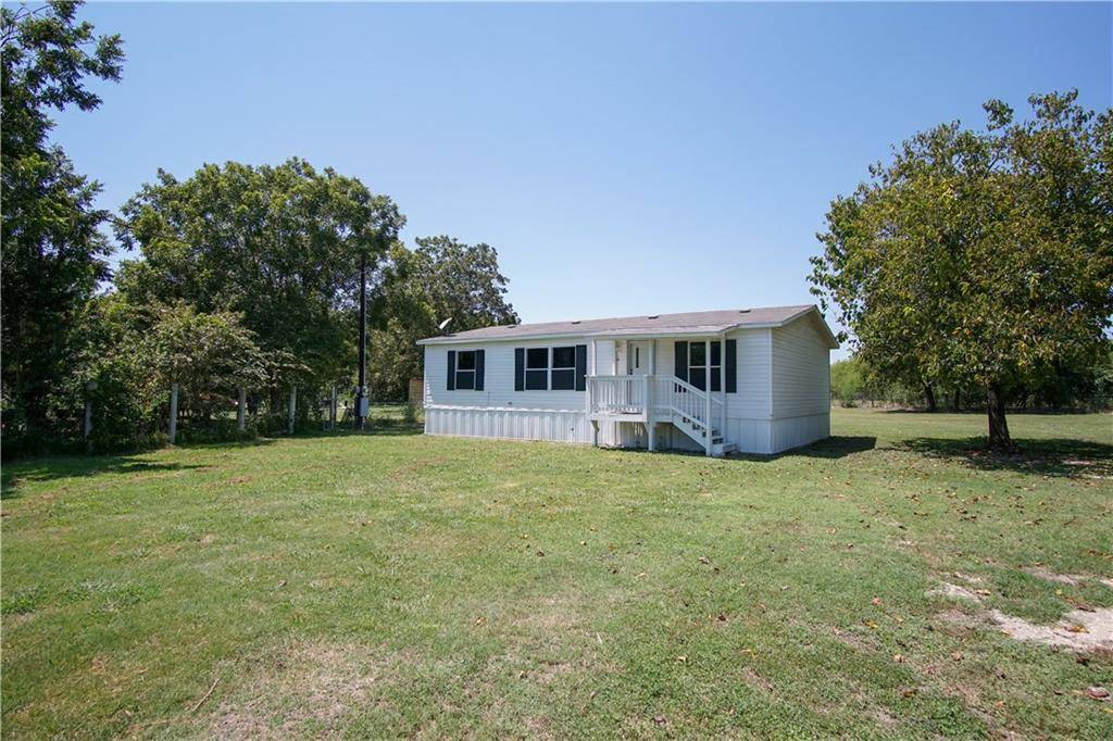 34 Apple Blossom DR, Buda, TX 78610