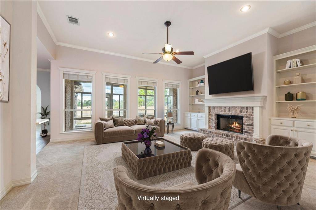 15 Oak VW, Round Rock, TX 78664