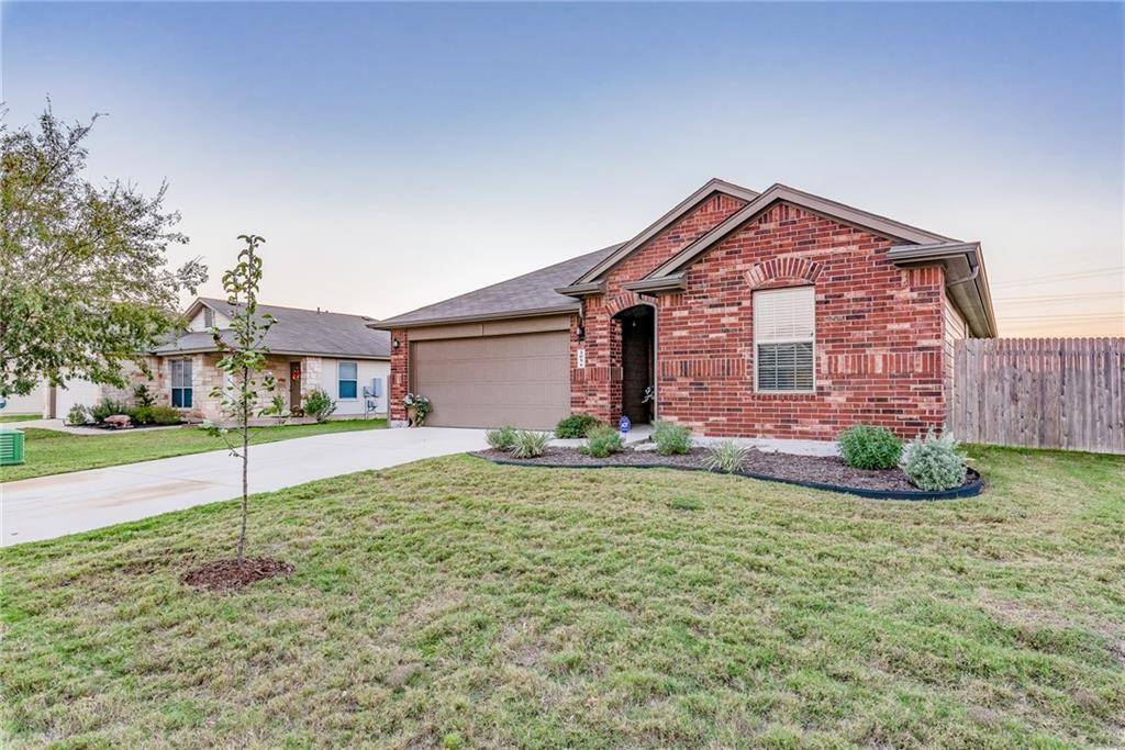 305 Hyltin ST, Hutto, TX 78634