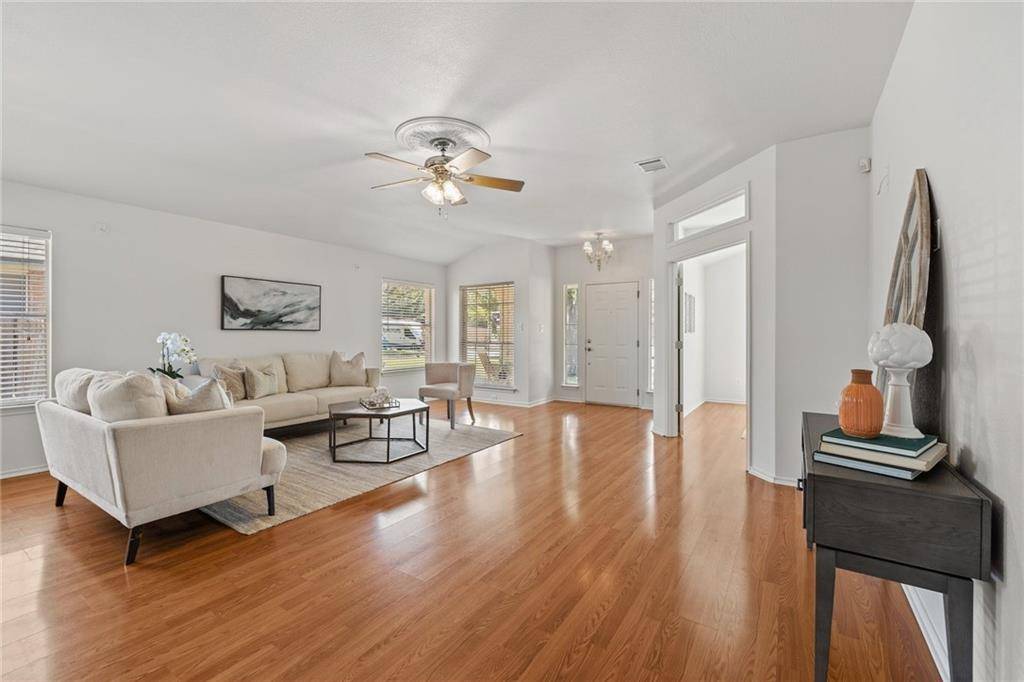17402 Abaco Harbour LN, Round Rock, TX 78664
