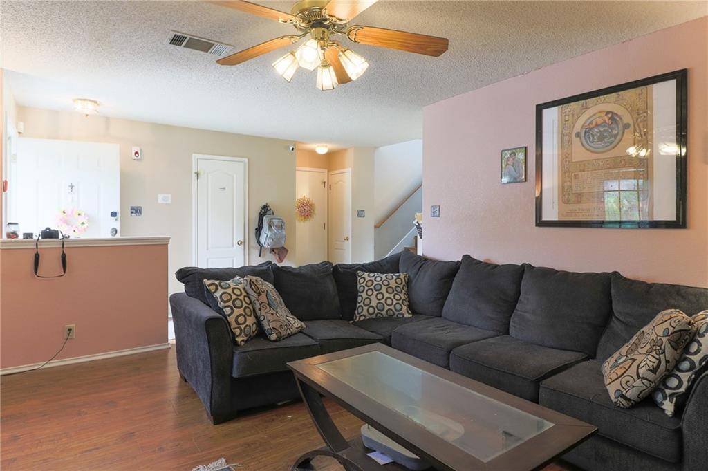 2101 Logan DR, Round Rock, TX 78664