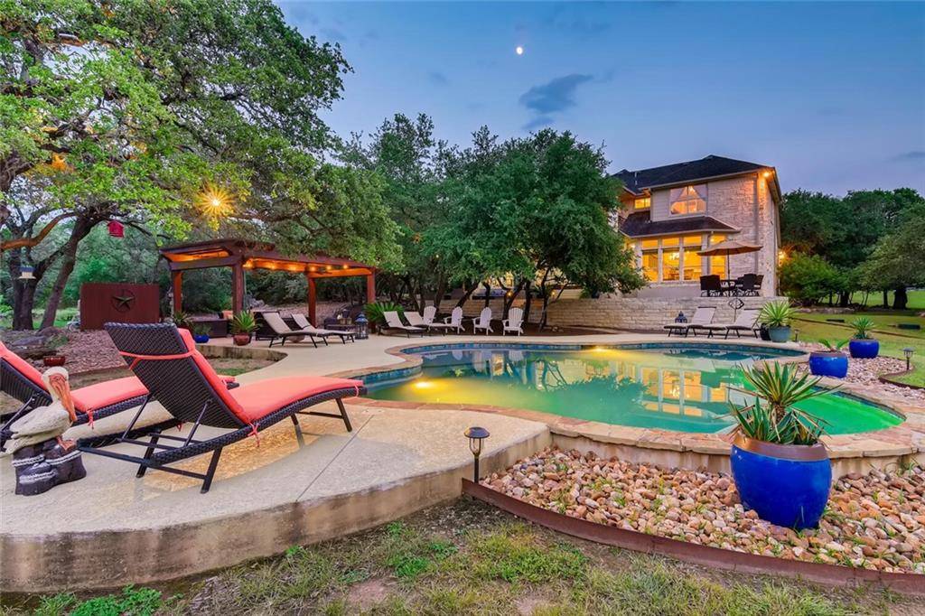 216 W Overlook Mountain RD, Buda, TX 78610