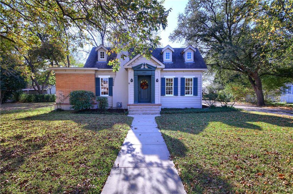 1307 W Lake DR, Taylor, TX 76574