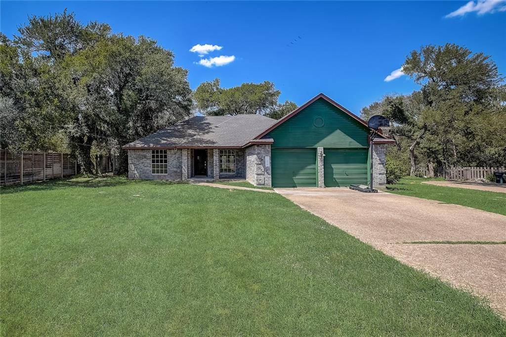 216 Sunflower DR, Kyle, TX 78640