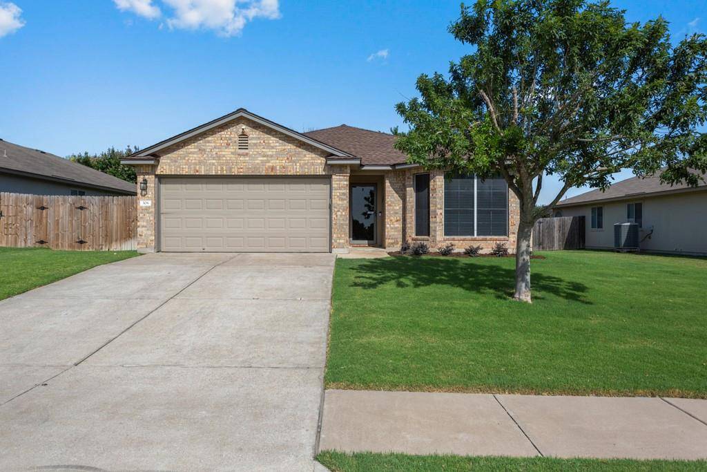 306 Creston ST, Hutto, TX 78634