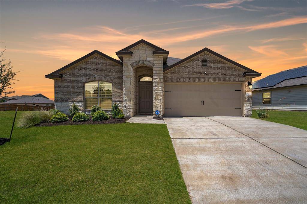 1724 Th Johnson, Taylor, TX 76574