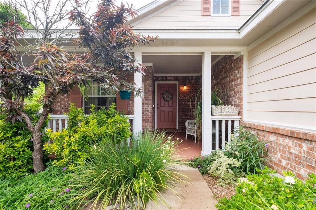 216 Schaefer BLVD, Bastrop, TX 78602