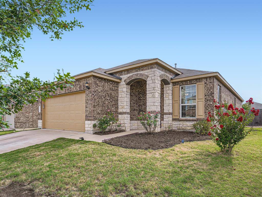 352 Martha DR, Buda, TX 78610
