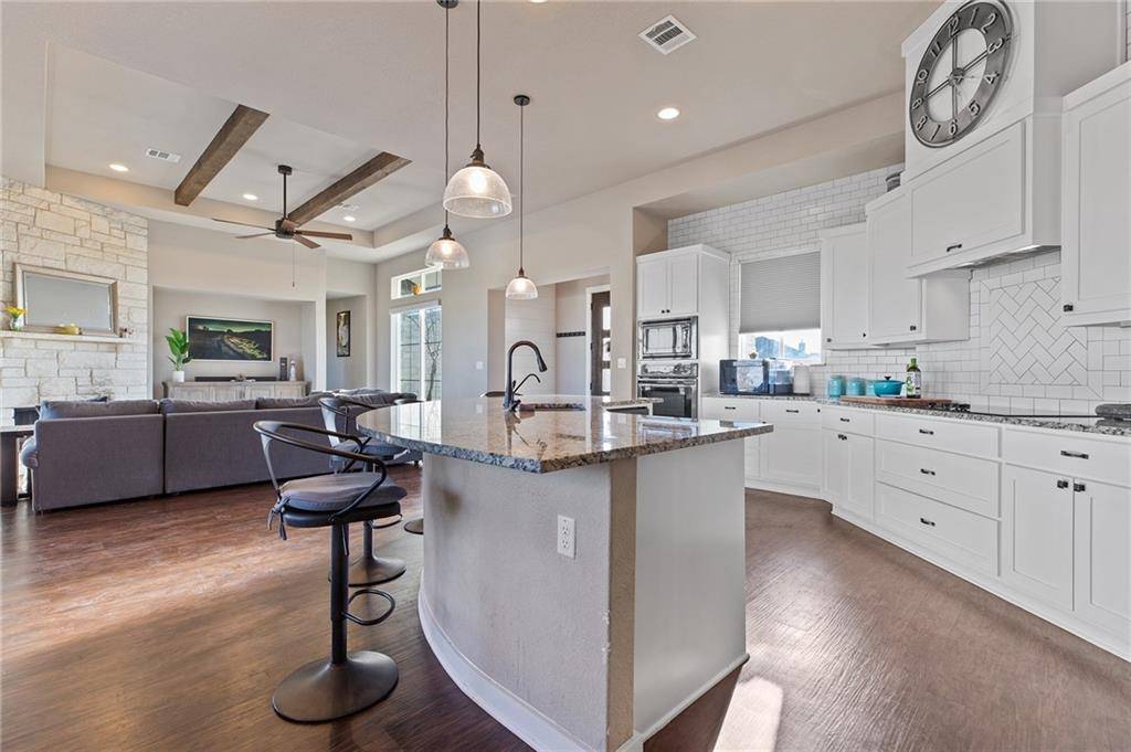 309 S Creekway LN, Georgetown, TX 78626