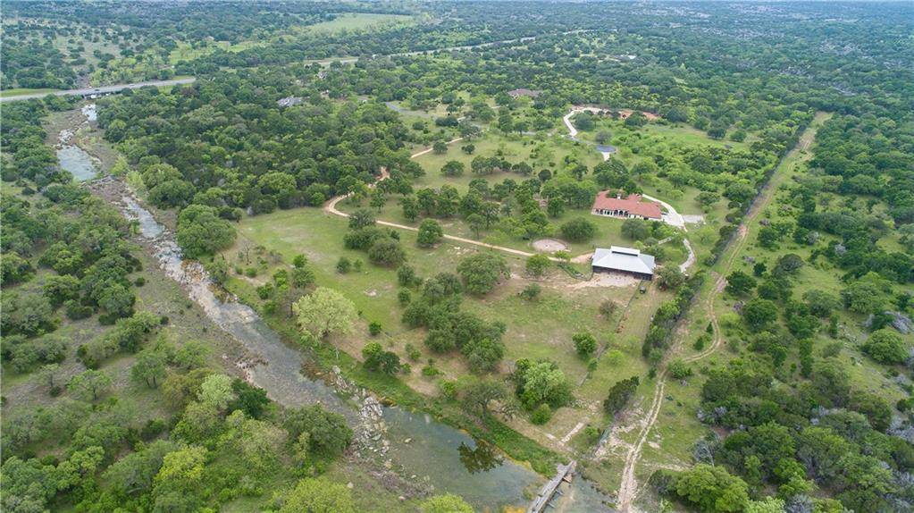 501 West Trail DR, Spicewood, TX 78669