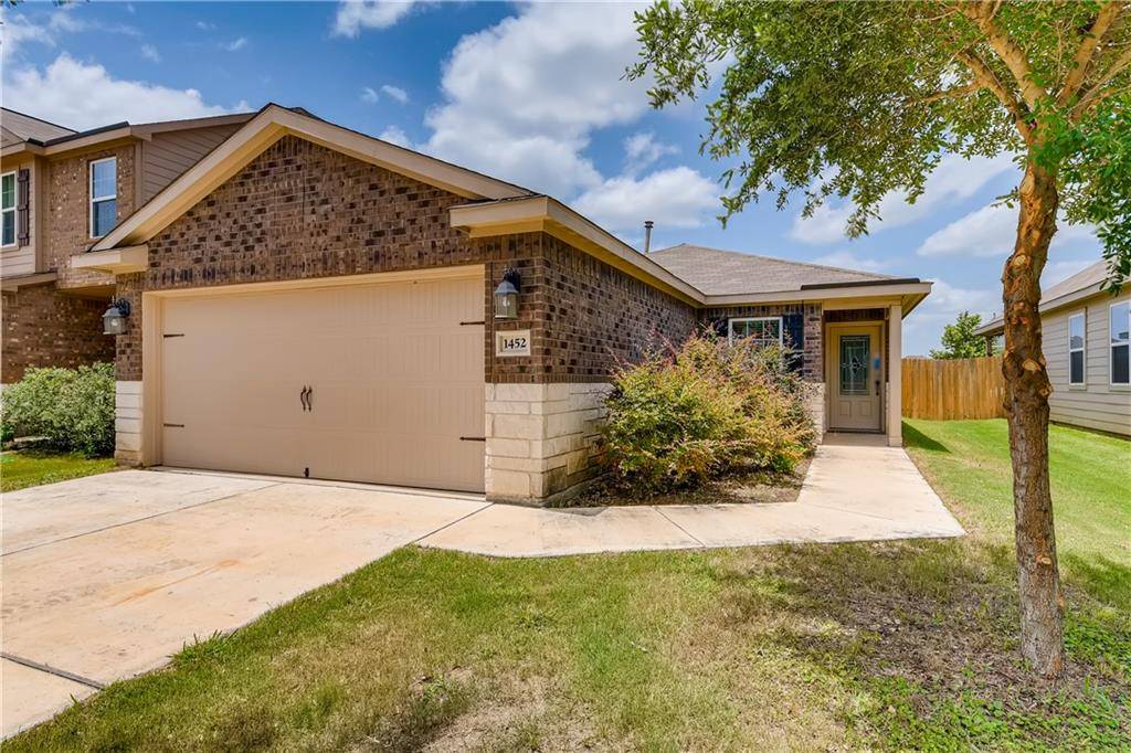 1452 Treeta TRL, Kyle, TX 78640