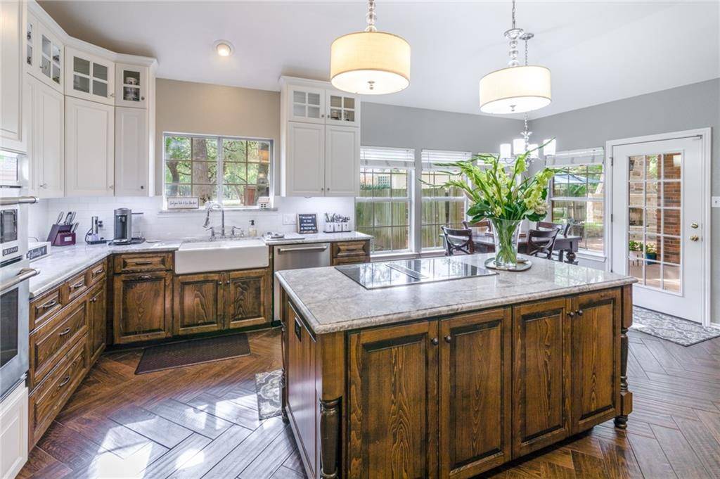 201 Treetop WAY, Buda, TX 78610