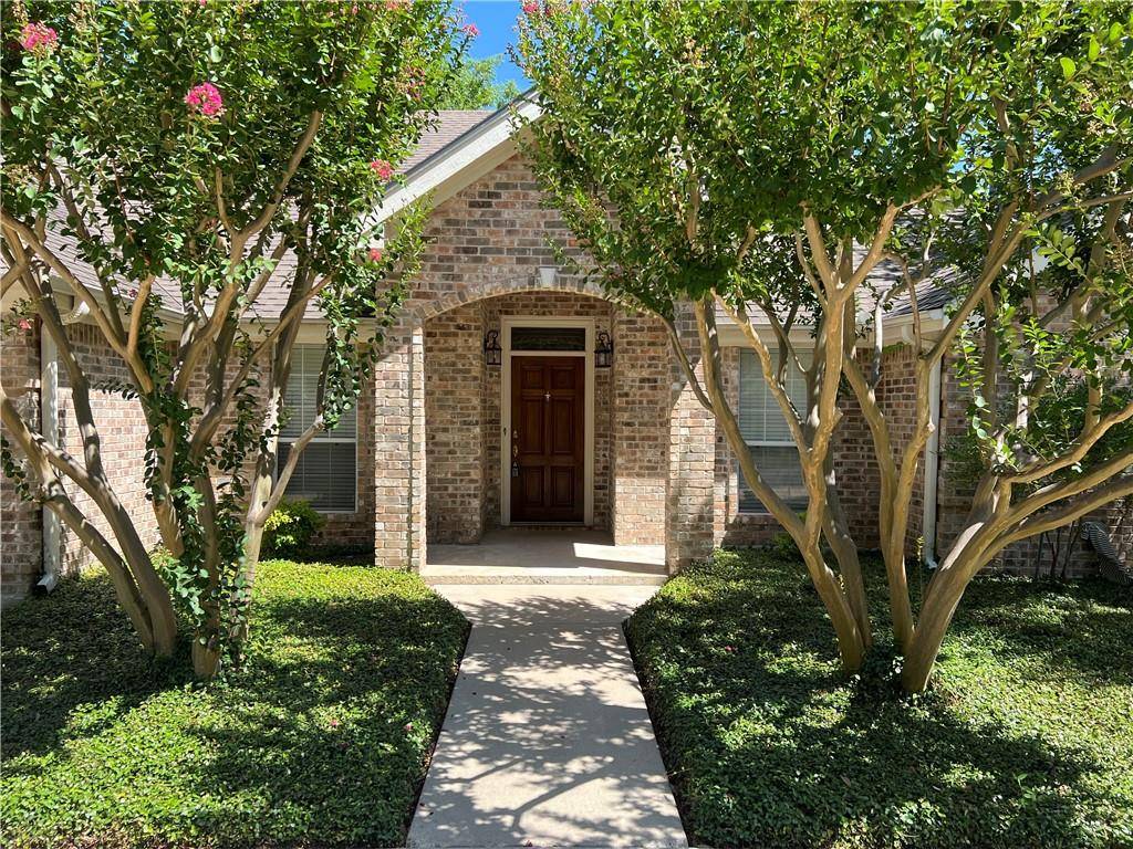 1902 Hidden Meadow DR, Taylor, TX 76574
