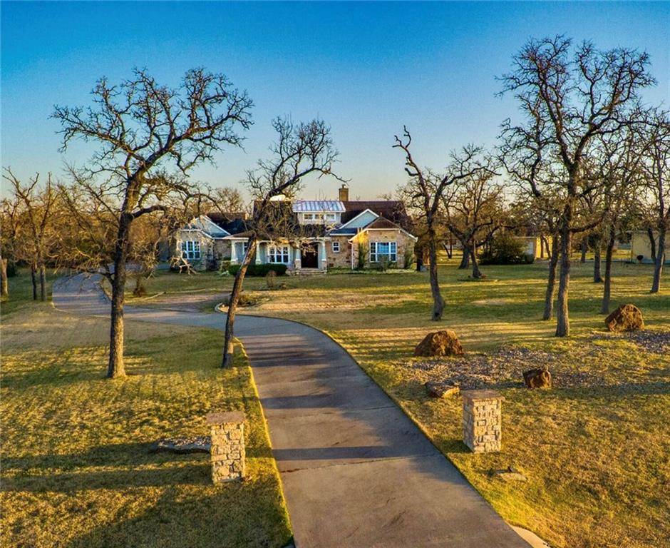 141 Eight Oaks DR, Bastrop, TX 78602