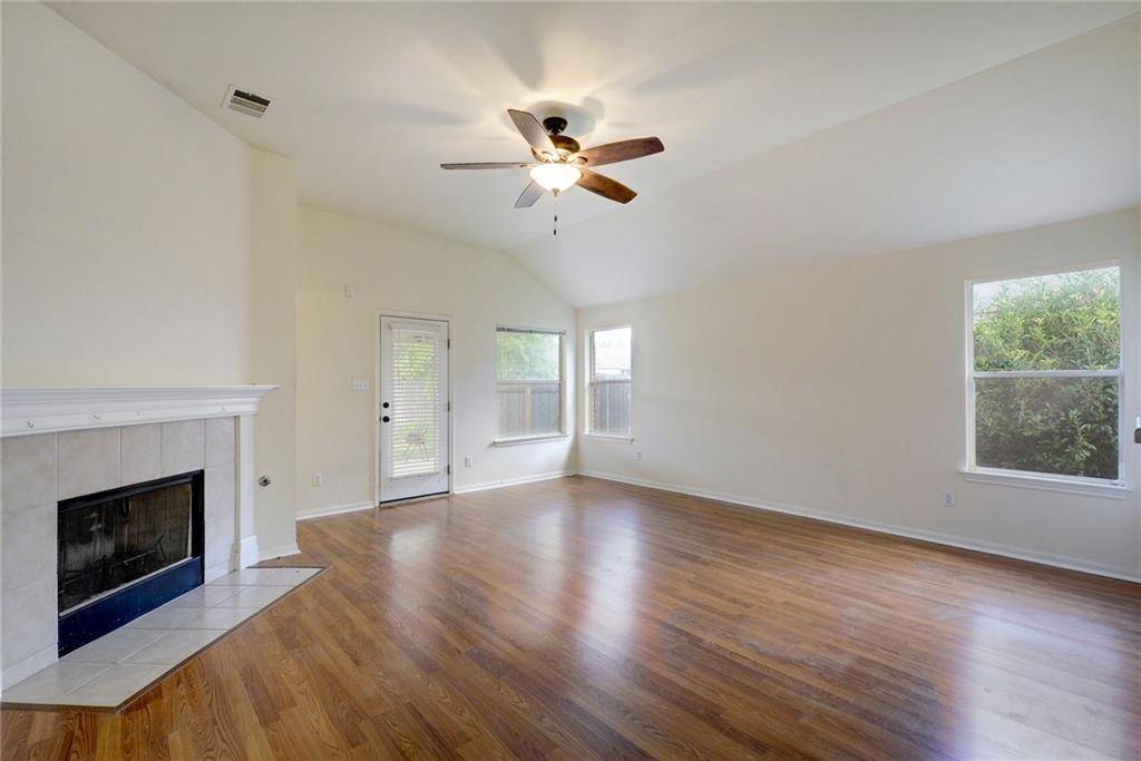 570 Goldenrod ST, Kyle, TX 78640