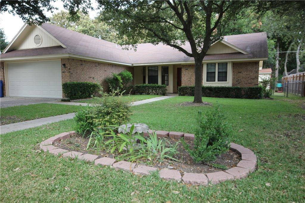 2106 Lark LN, Taylor, TX 76574