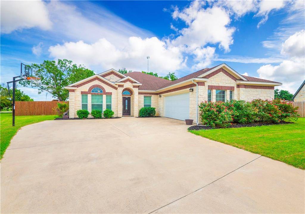 105 Kailynne CT, Thorndale, TX 76577