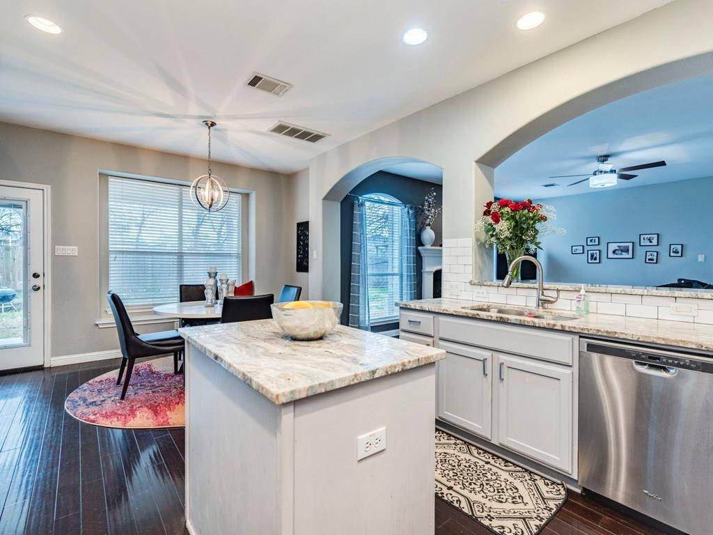 430 Middle Creek DR, Buda, TX 78610