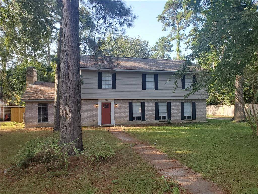 300 Glen Rock LN, Conroe, TX 77385