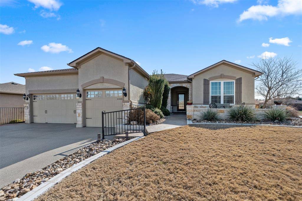 523 Davis Mountain CIR, Georgetown, TX 78633