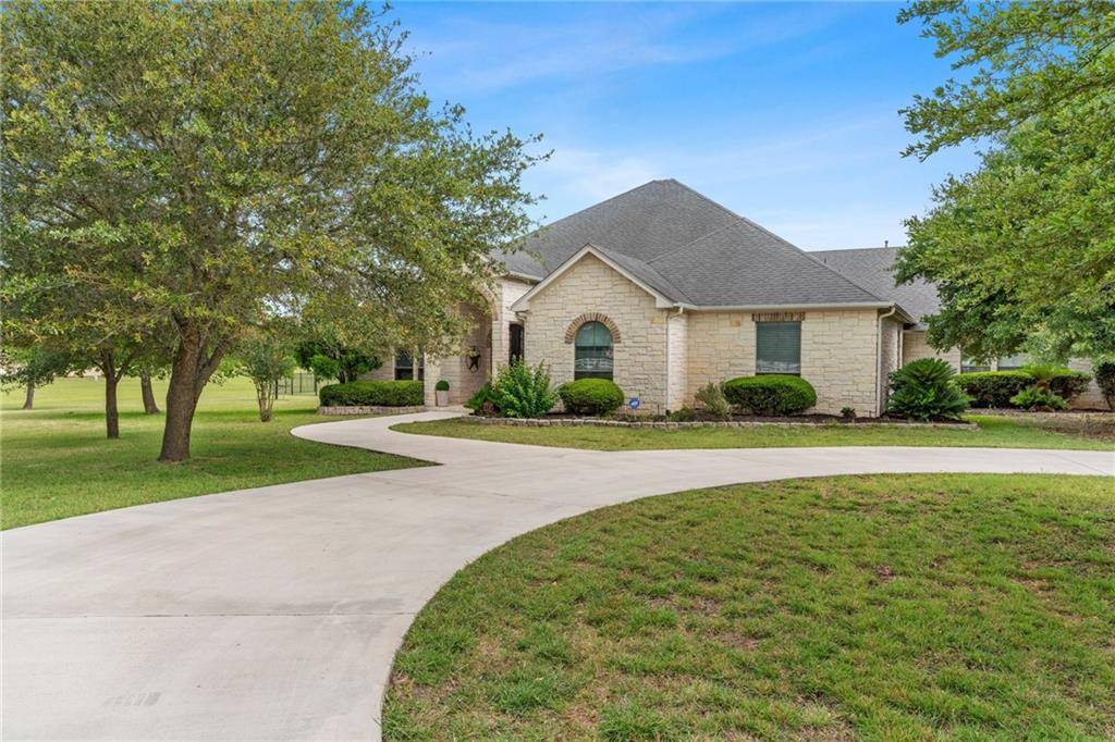 250 Creekside DR, Buda, TX 78610