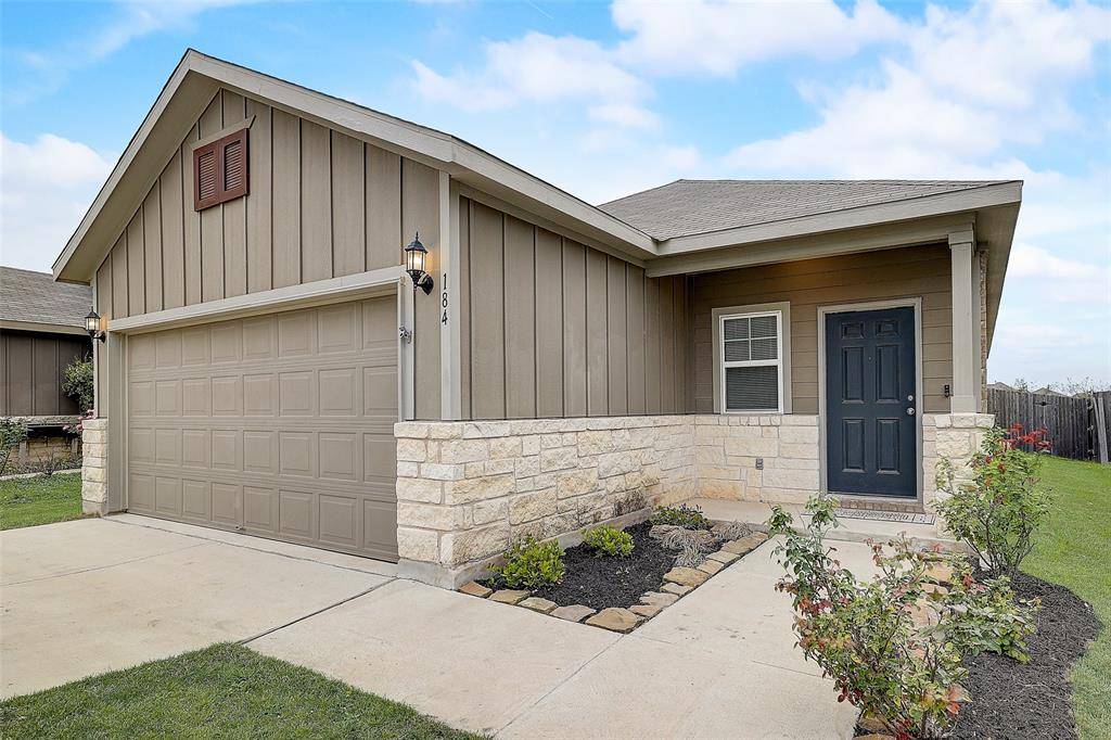 184 Thornless CIR, Buda, TX 78610