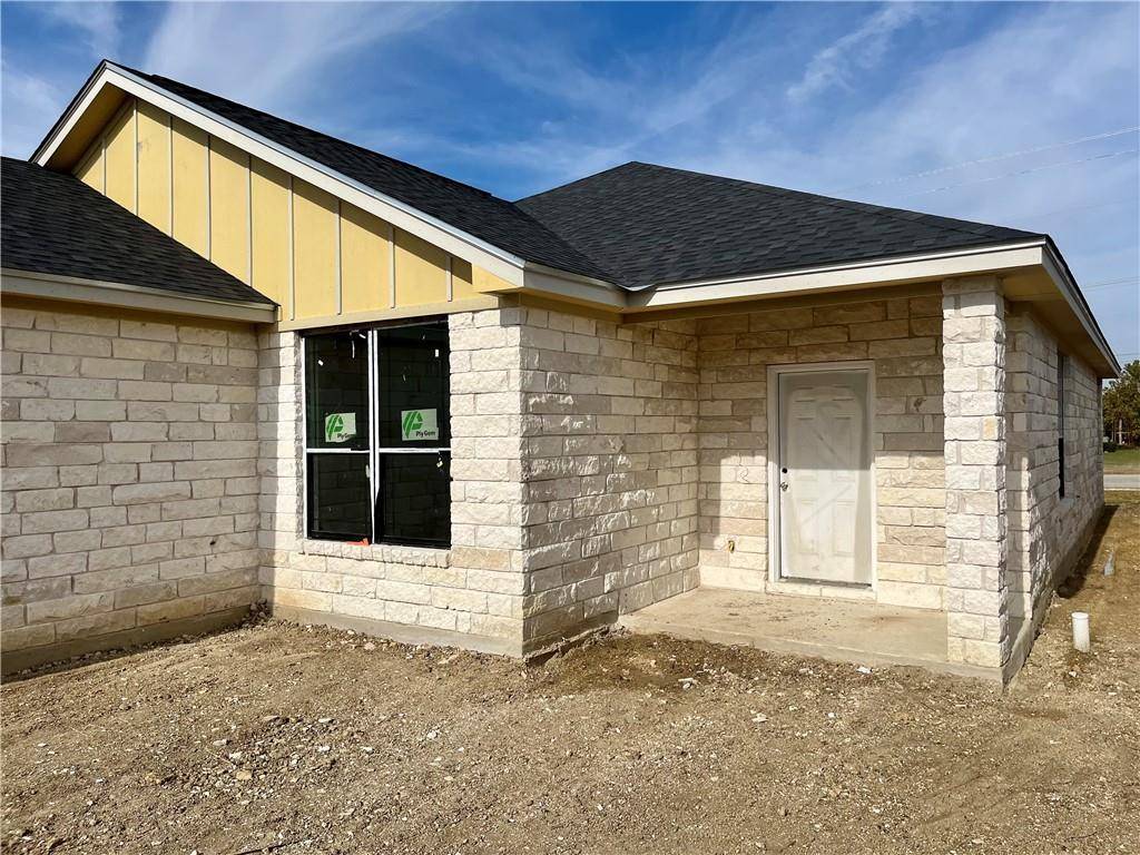 108 Seattle Slew DR, Jarrell, TX 76537