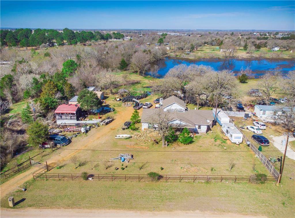 376 Alta Vista DR #B, Bastrop, TX 78602