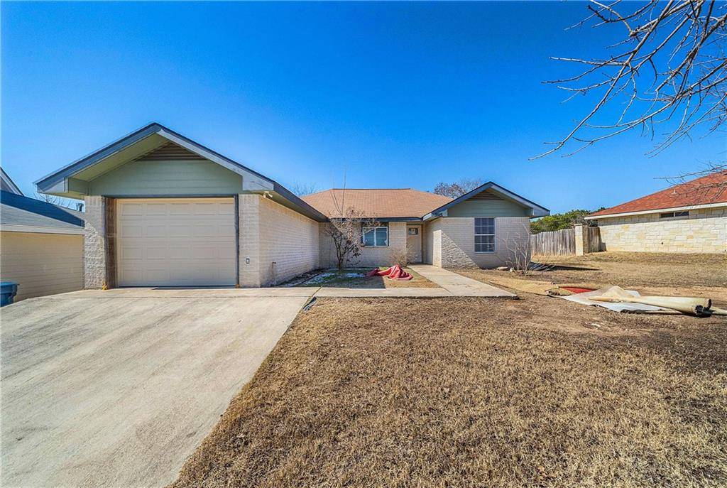 3115 Flanders DR, Kerrville, TX 78028