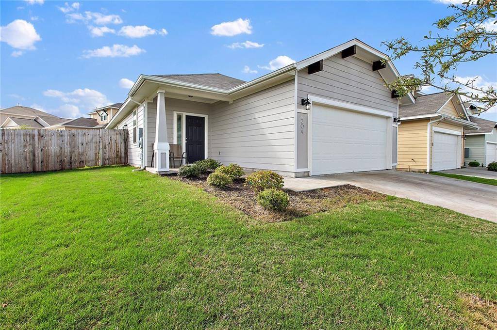 204 Eagle Brook LN, Buda, TX 78610