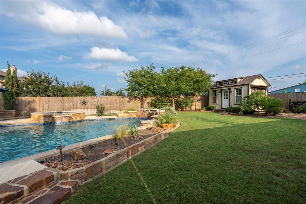 196 Oyster CRK, Buda, TX 78610