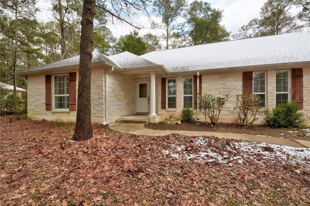 139 Loblolly LN, Bastrop, TX 78602
