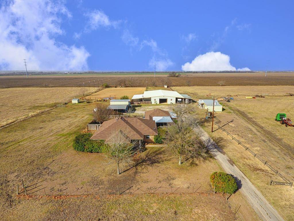 1100 County Rd 134, Hutto, TX 78634