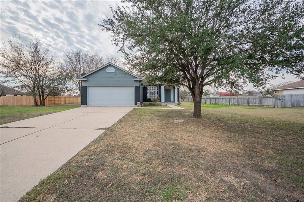120 Willow DR, Hutto, TX 78634