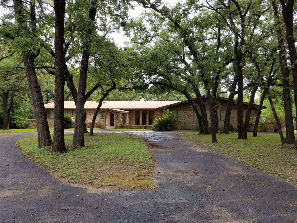 9262 N Highway 77, Lexington, TX 78947