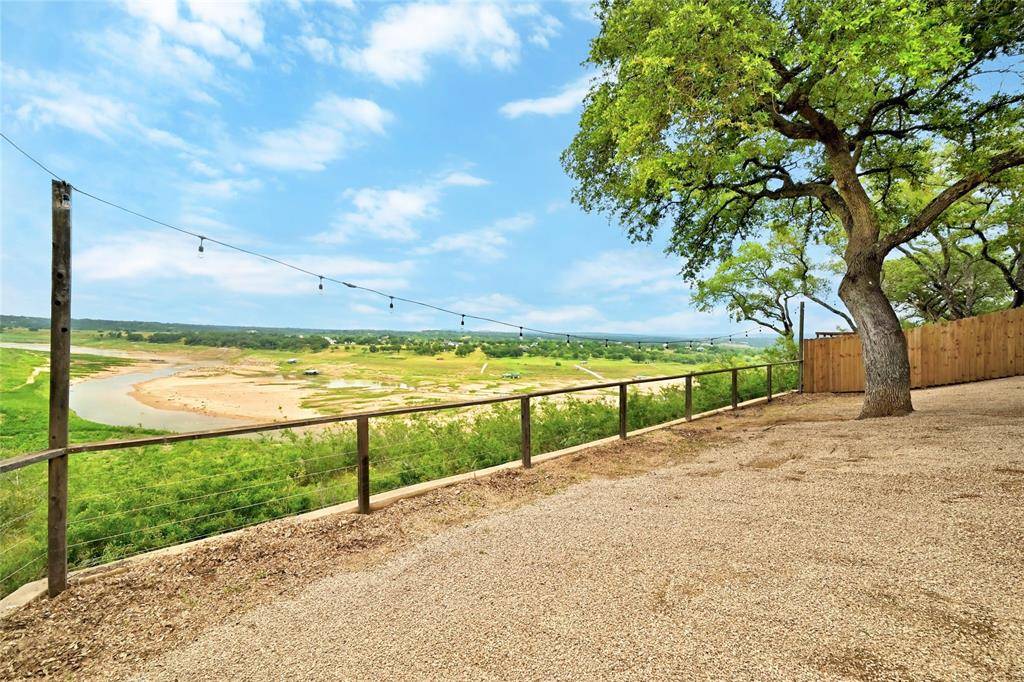 112 Combs Alley RD, Spicewood, TX 78669