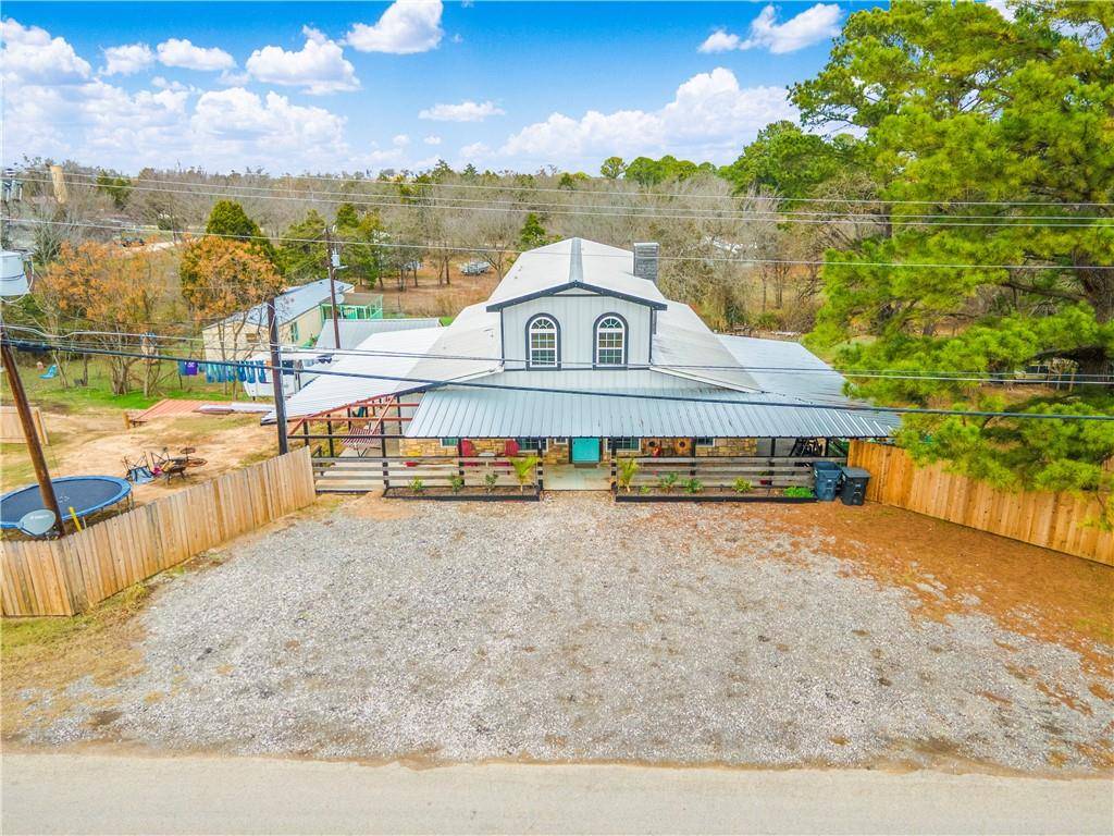 102 Lost Pines DR, Bastrop, TX 78602