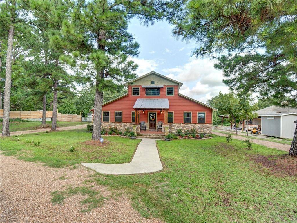 223 Laura LN, Bastrop, TX 78602