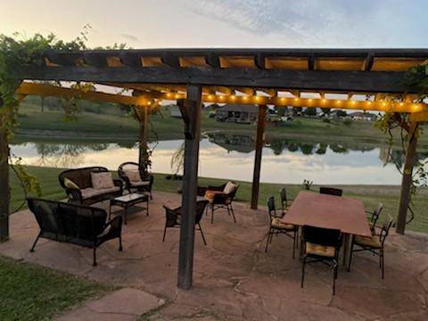 311 Comanche CIR, Hutto, TX 78634