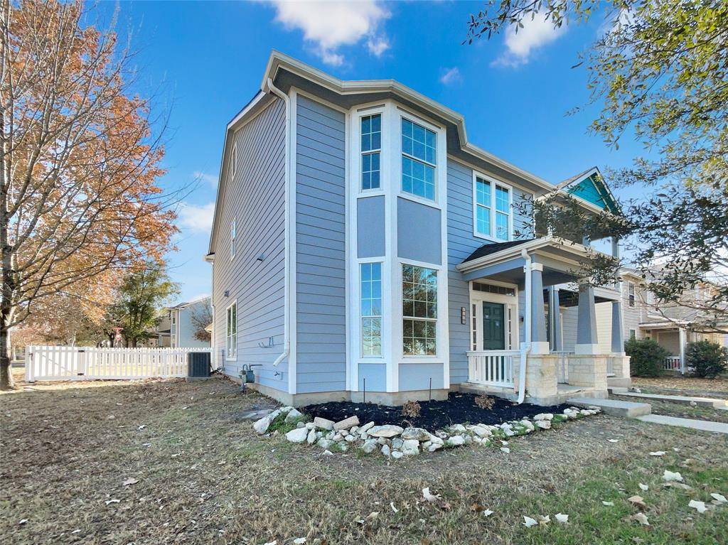 110 B Utterback, Kyle, TX 78640