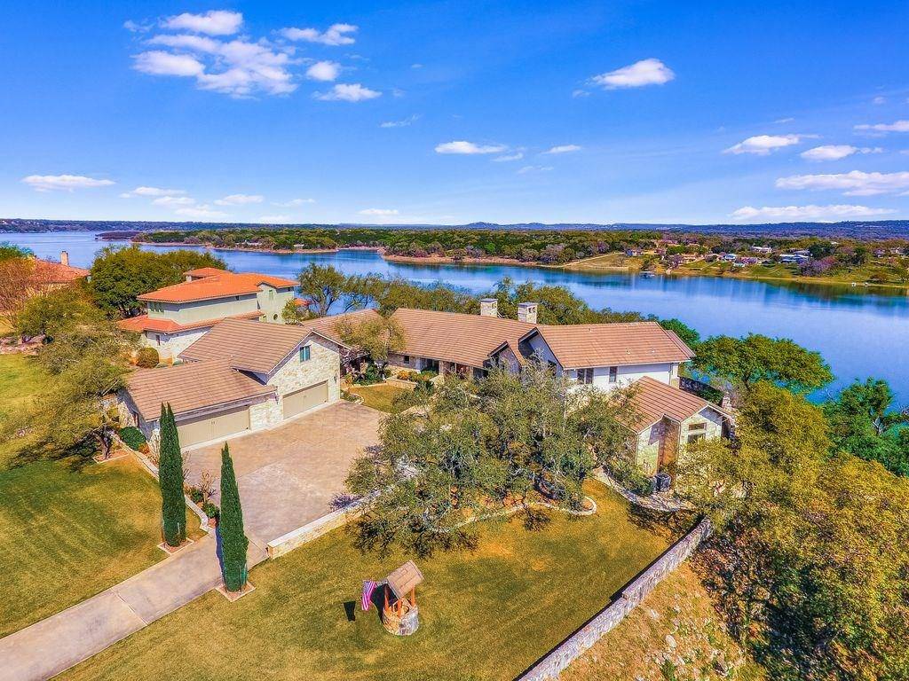 3022 Cliff Overlook DR, Spicewood, TX 78669