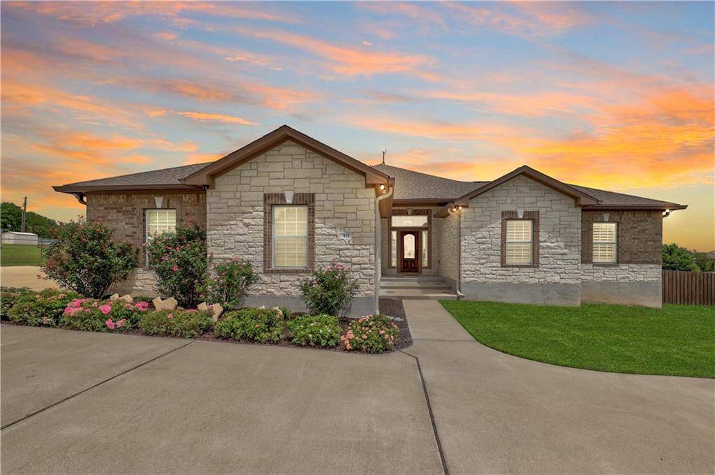 111 Morningside CIR, Hutto, TX 78634