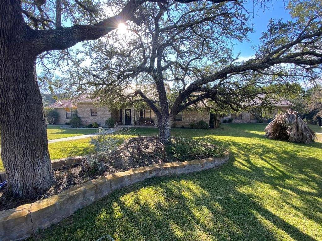 144 County Road 4017, Lampasas, TX 76550