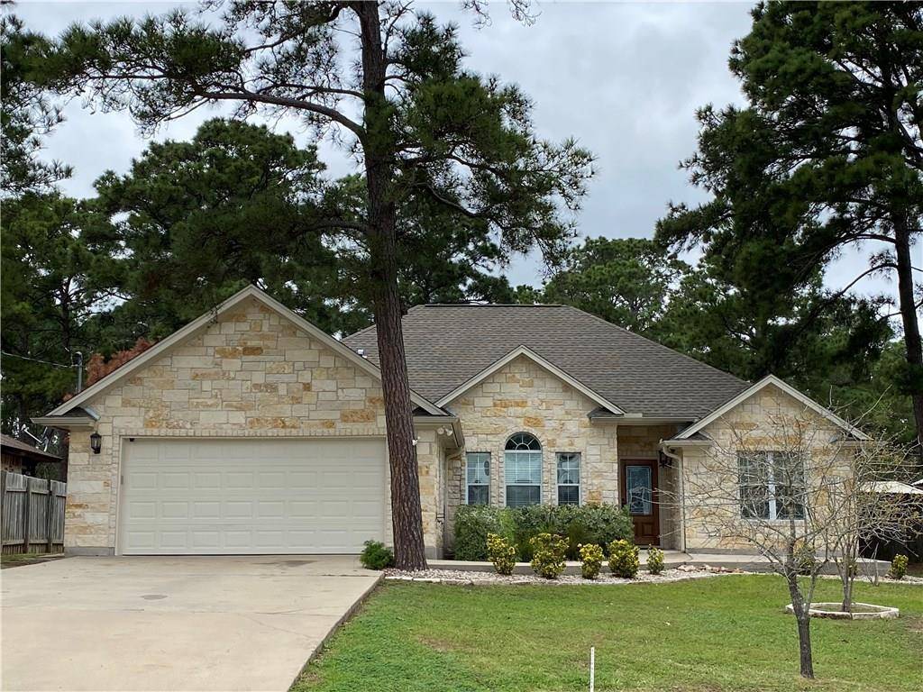 106 Lei CT, Bastrop, TX 78602