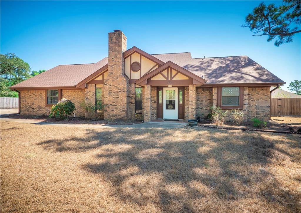 175 Kona DR, Bastrop, TX 78602