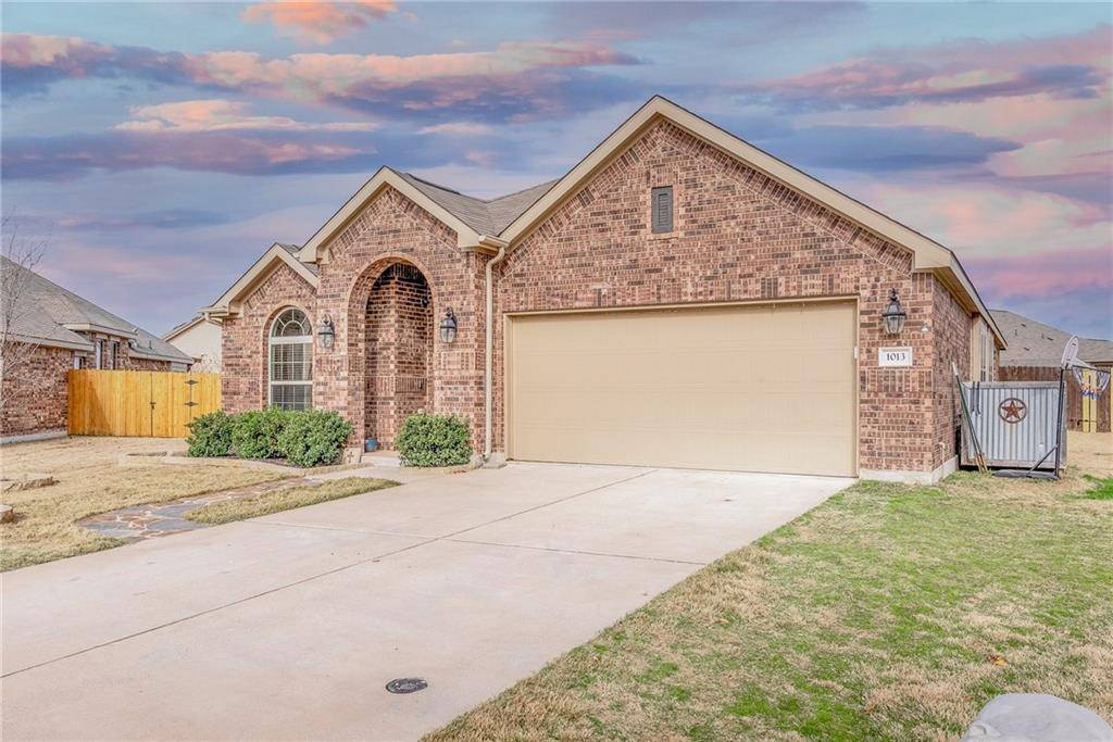 1013 Papaya CV, Hutto, TX 78634